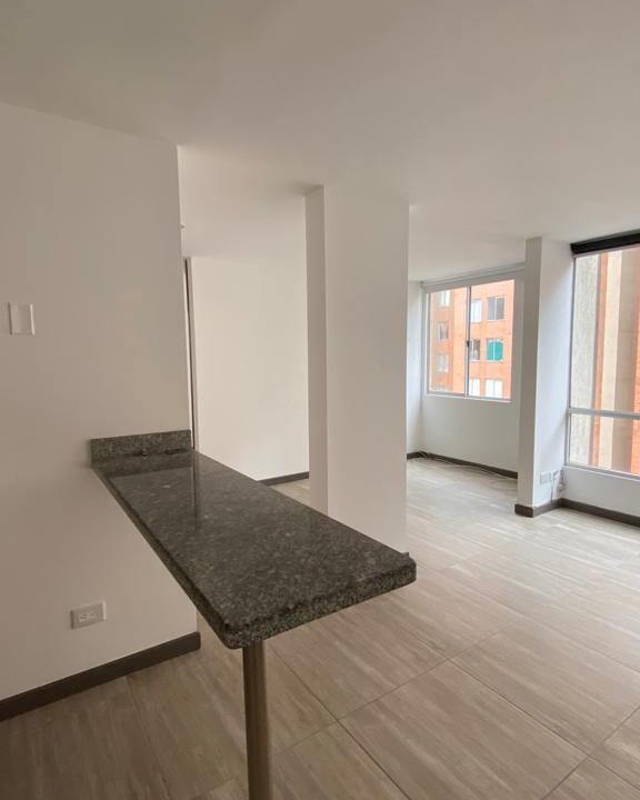 1.706 Apartamento altavista.......2025