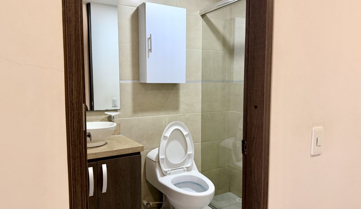 arriendo-norte-bogota-baño