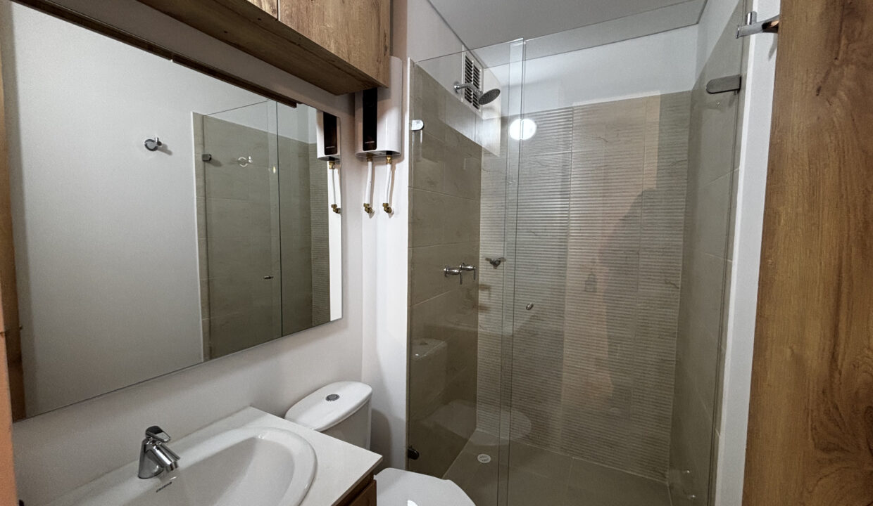 apartaestudio-centro-bogota-baño
