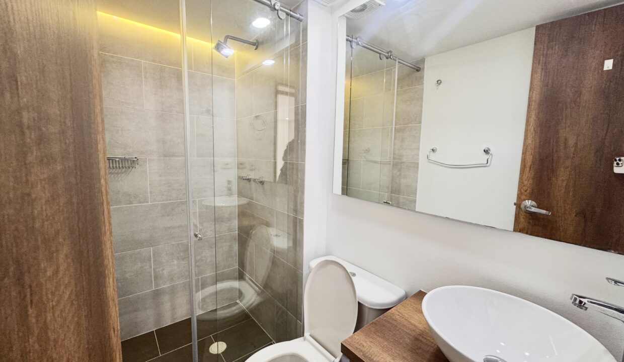Baño-arriendo-LaFelicidad